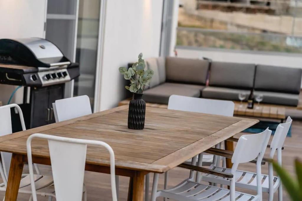 Luxurious & Stylish Penthouse With Private Pool Apartment Msida Exterior photo